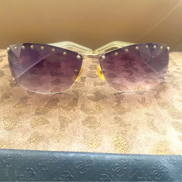 Guess Accessories - STUNNING GUESS SUNGLASSES WITH FULL STUDS OUTLINE. VERY STYLISH AND ELEGANT!!